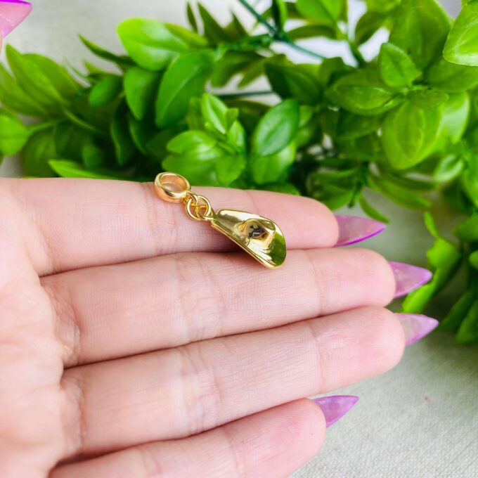 Berloque Chapéu Cowboy Banhado a Ouro 18k