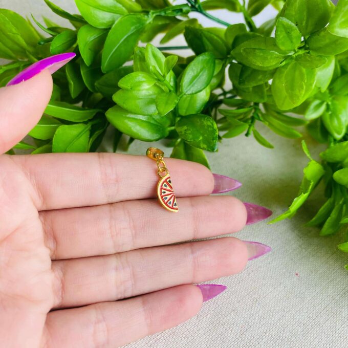 Berloque Melancia Fruta Banhado a Ouro 18k