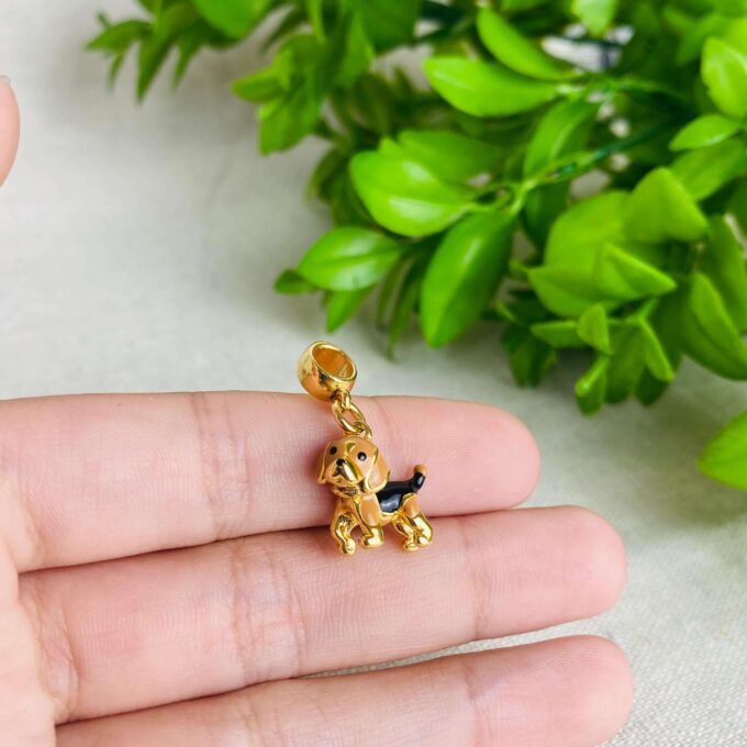 Berloque Cachorro Beagle Banhado a Ouro 18k