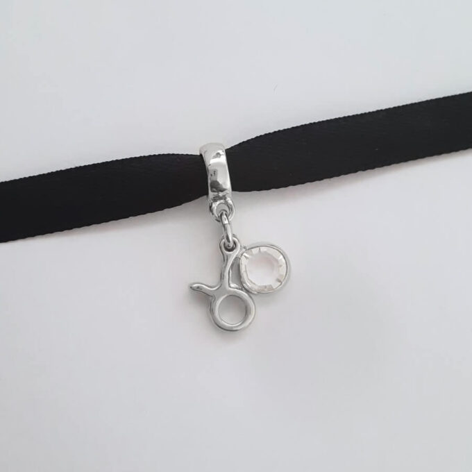 Berloque Signo Touro com Strass Banhado a Prata 925