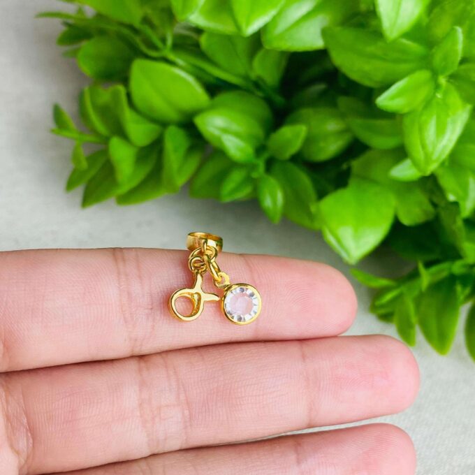 Berloque Signo Touro com Strass Banhado a Prata 925